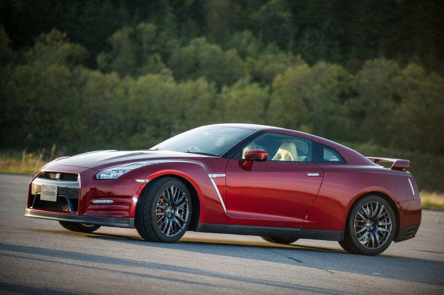  Nissan GT-R by JDM 2015 года  (фото 7 из 16)